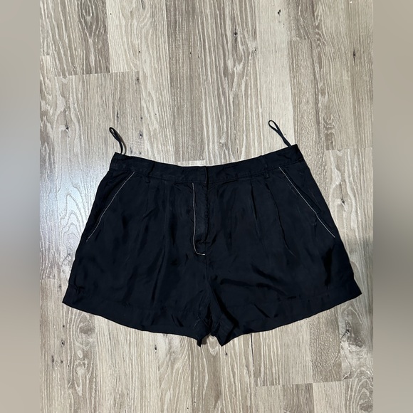 Tibi Black shorts size 8 Black White‎ Pin Stripe Cupro Pleated Front High Rise - Picture 6 of 9